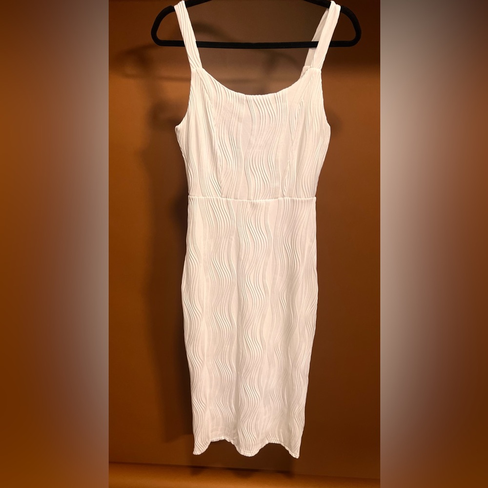 Rihoas Elegant White Textured Dress